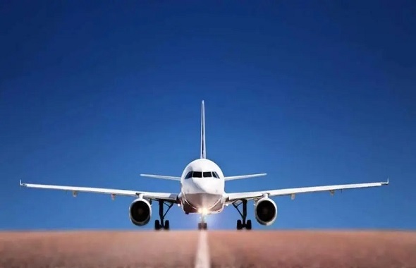 國際空運公司是現(xiàn)代經(jīng)濟體系中必不可少的一部分